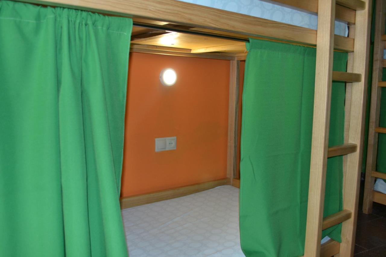 Hostel Ok Hotel Kiev Exterior foto